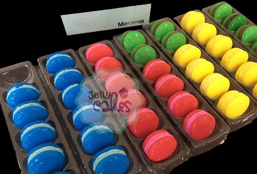 Macaron in Jelly